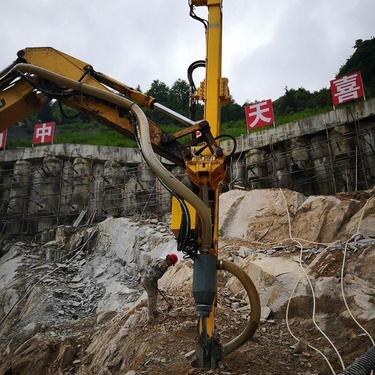 建筑工地钻孔机 挖机改装潜孔钻机 矿山开采光伏作业 多口径凿岩打孔