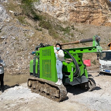 大型履带式潜孔钻机打孔 露天液压式钻车隧道矿山多功能护坡凿岩