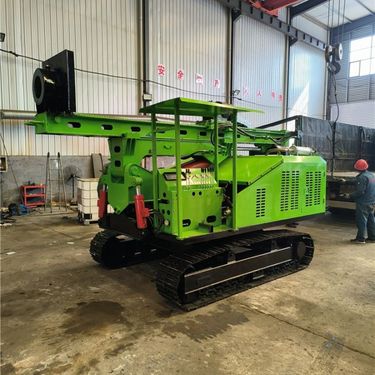 履带式光伏打桩机 360度旋转 自由调节角度 螺旋地桩打孔钻机