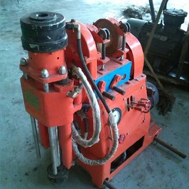 ZLJ-700型煤矿用液压坑道钻机扭矩大-机械卡盘手动夹持系统