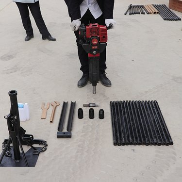 背负式取芯钻机勘探队常用钻机微型背包钻探机小型打孔取芯设备